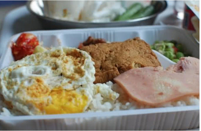 看到印度火车饭盒