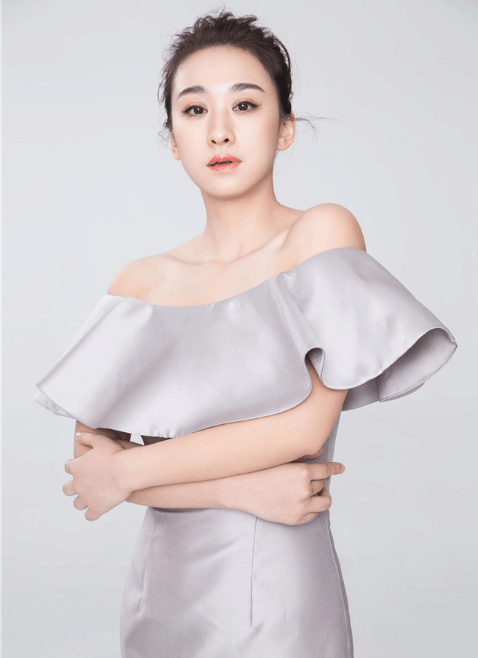 穆婷婷时尚写真笑容甜美身材迷人大秀好身材