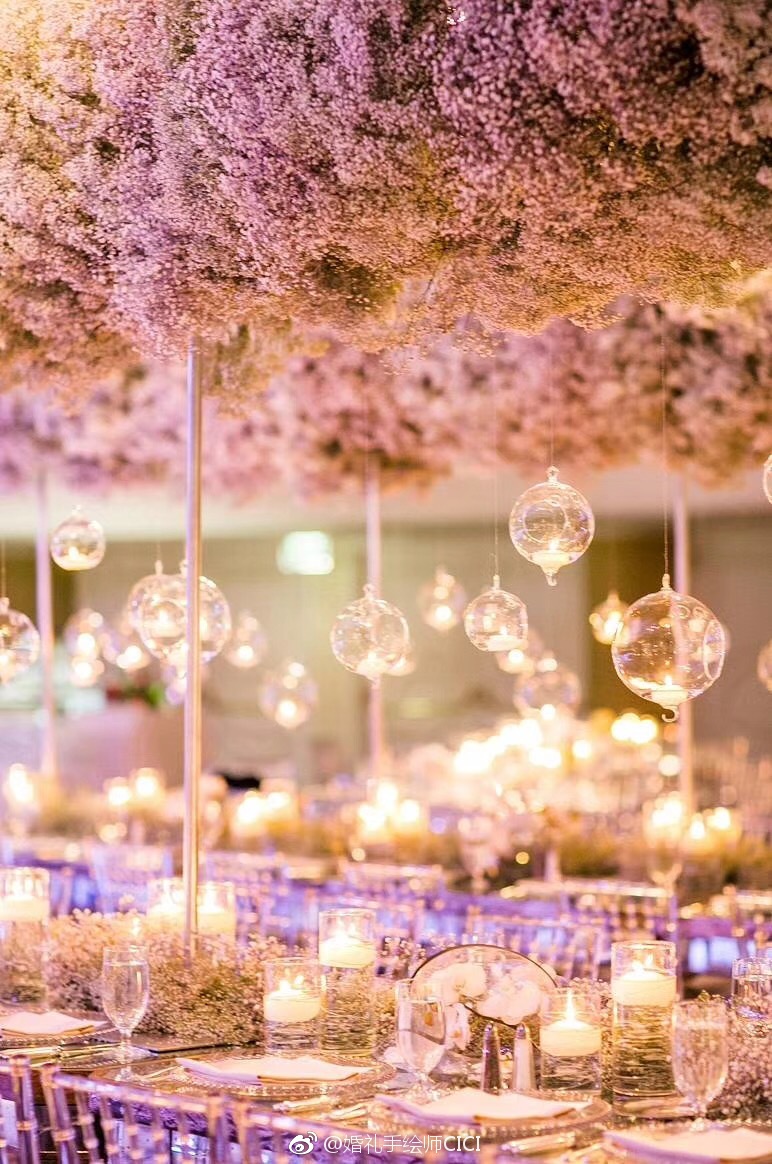 谁说满天星不能当大咖,当满天星遇上紫色灯光,满眼都是温馨浪漫