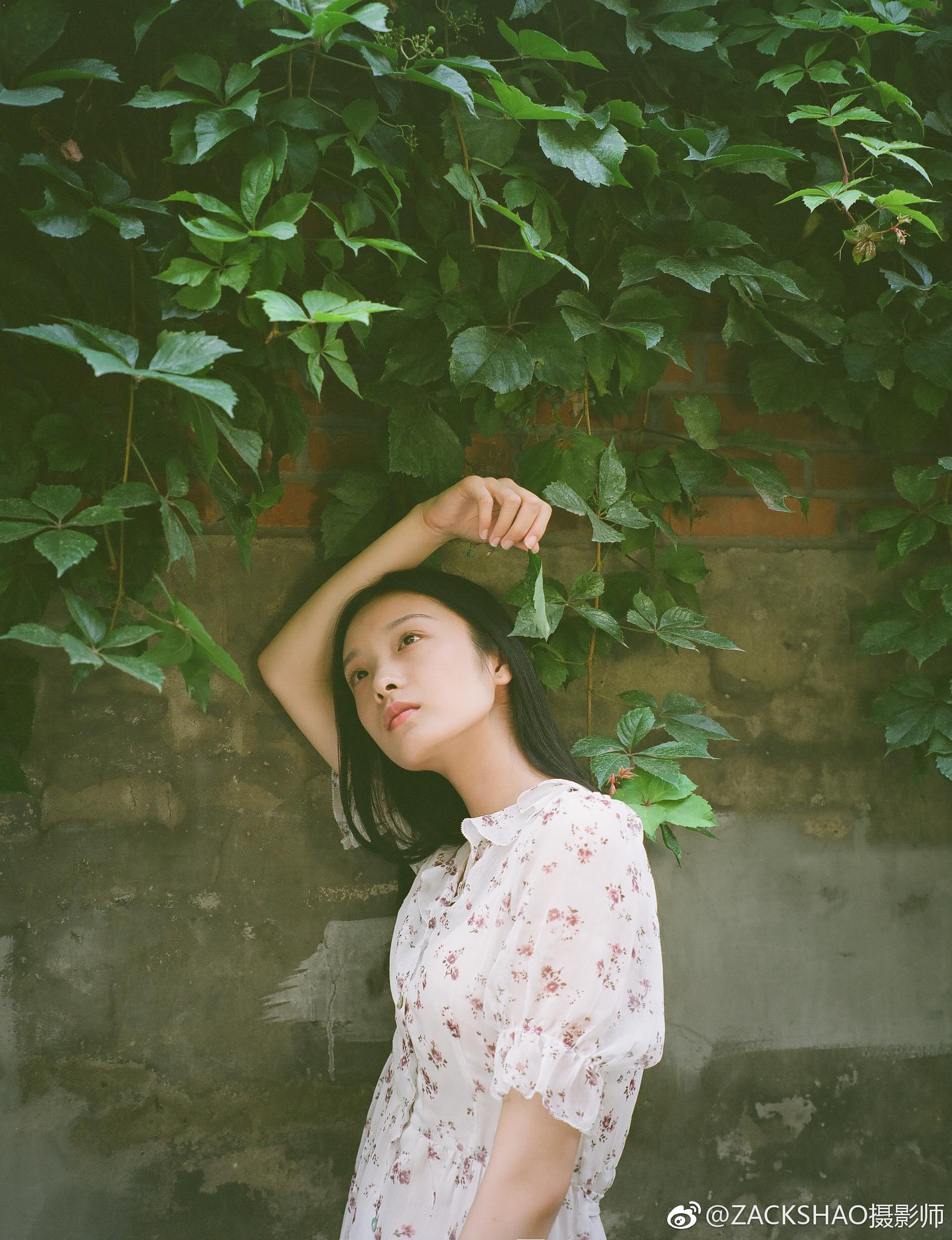 八月的盛夏你的碎花裙出镜李钰ayu胶片冲扫zack映画