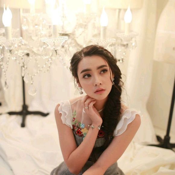 mai,bella已经成长为当家花旦,安利一波95后鲜嫩新生代小花|诺拉|泰国