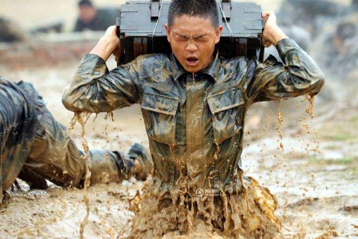 2018年中国解放军的第一批逃兵: 两个95后福建兵