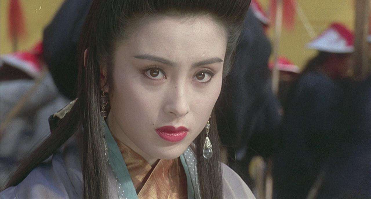 曾被评为最美女星,因惹怒了向华强,如今晚年过成这样!