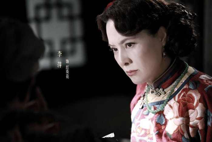 她是"星妈专业户",曾拒演《夏洛特烦恼》,如今女儿比她还美|李萍_新浪