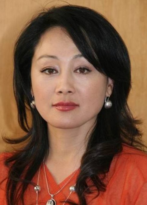 扒扒娱乐圈命运悲苦的六大母亲,她曾照顾患病儿子40年