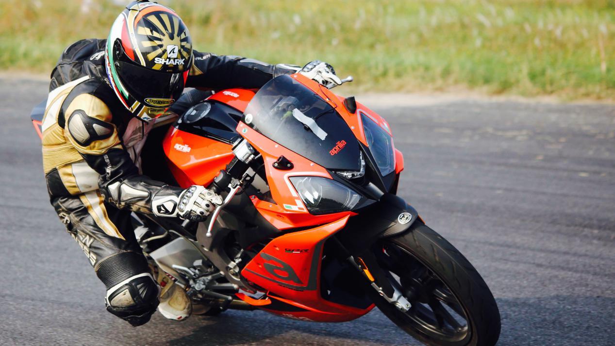 公路摩托车竞赛组别设置