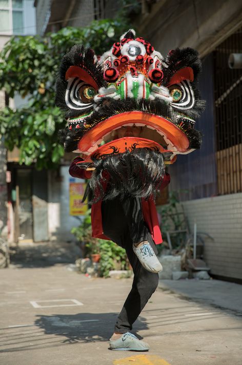 他让故宫神秘人成了火遍全国的男神,2年后,他又用