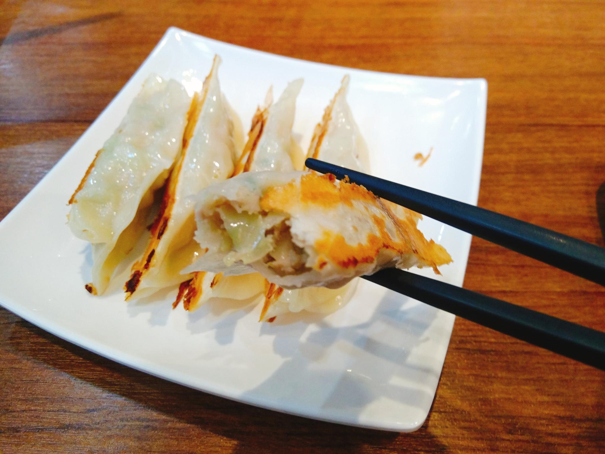 来自台湾省的八方云集锅贴真心是不错昂