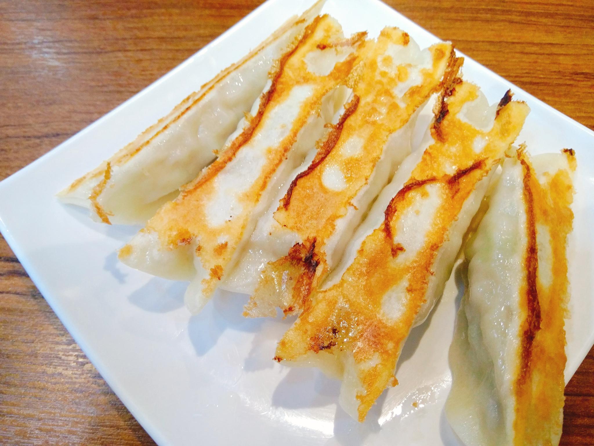 来自台湾省的八方云集锅贴真心是不错昂