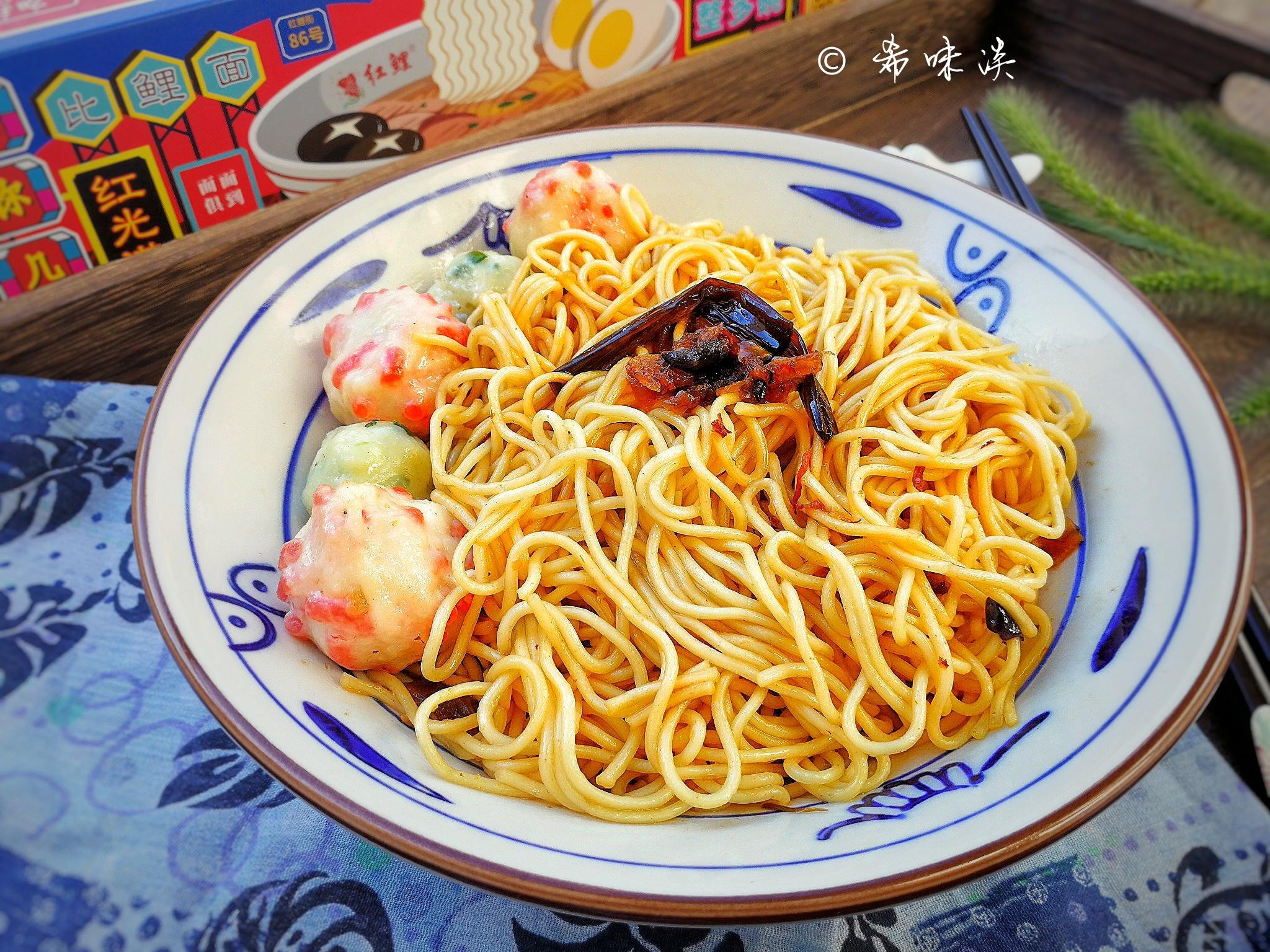 面条和它是绝配,拌一拌5分钟能吃,比大鱼大肉香,当早餐最合适