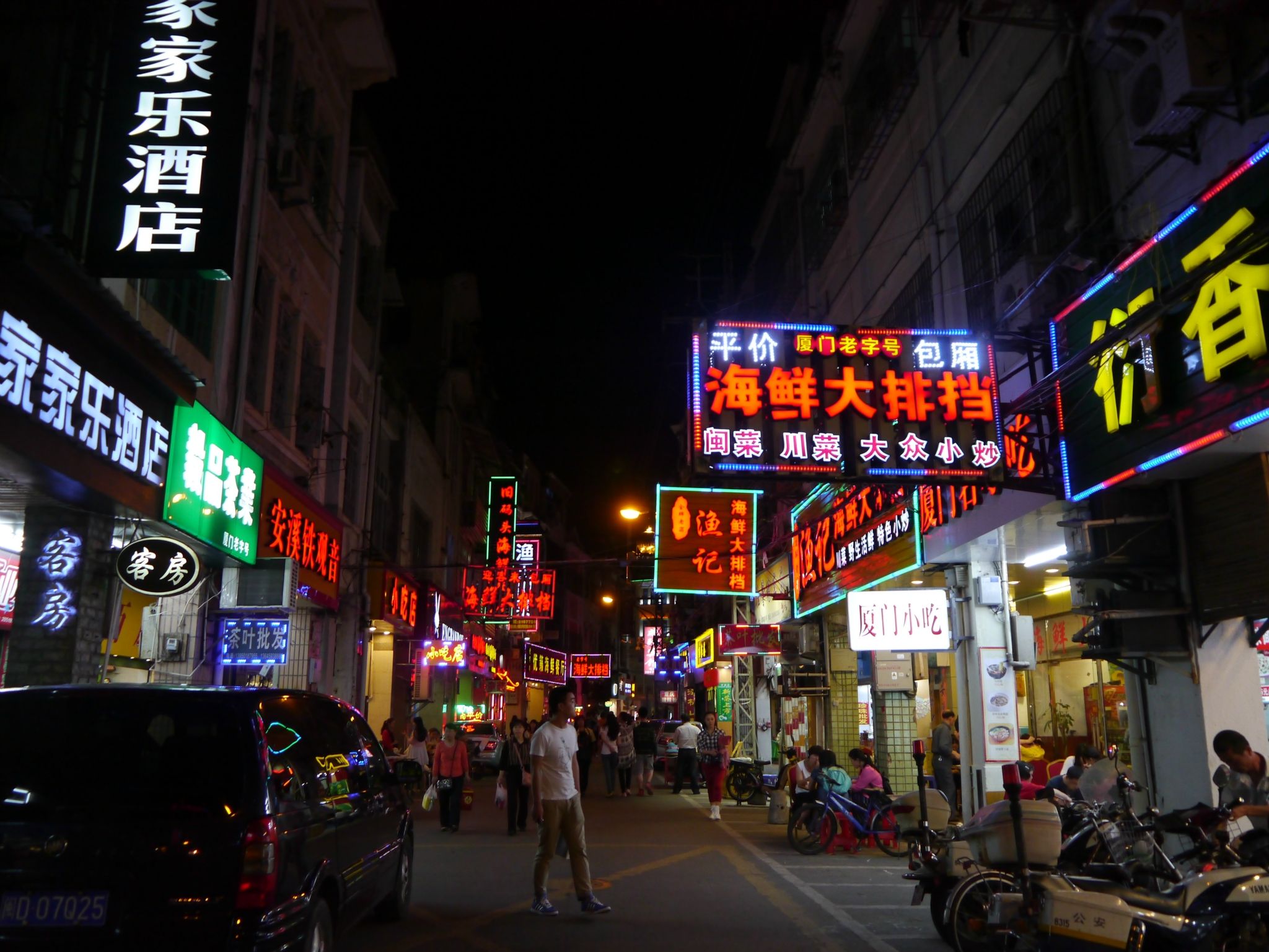 广州晚上去哪好呢,这五条夜市街够你嗨了,别犹豫了今晚就出发浪