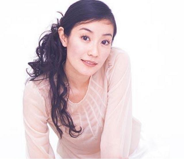 娱乐圈难得的才女,她是谢霆锋的旧爱,28岁嫁官二代,如今成阔太|张燊悦