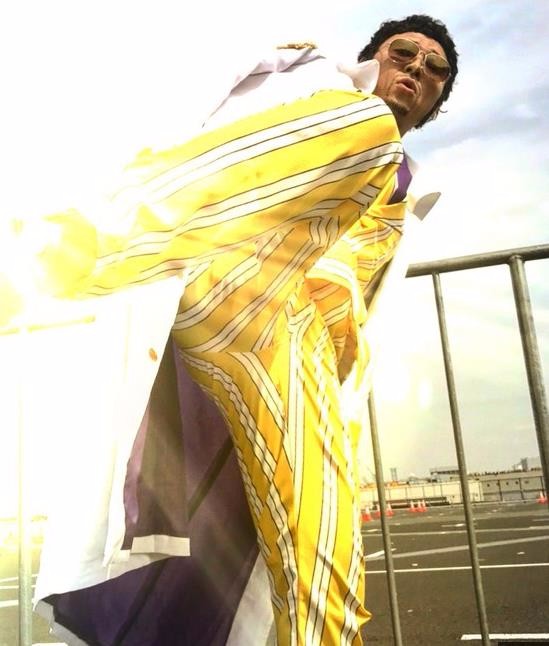 海贼王黄猿cosplay网友表情太欠揍同城的麻烦帮忙打一顿