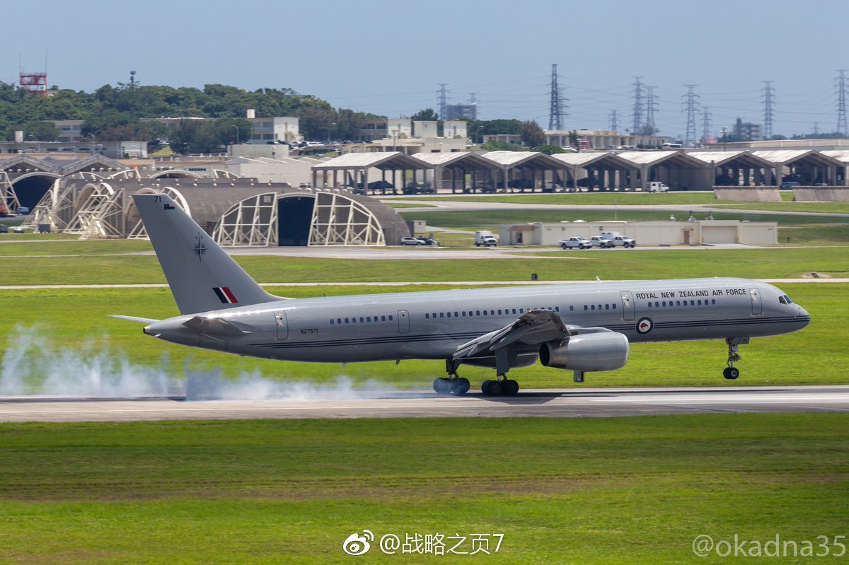 今天的冲绳嘉手纳空军基地一片繁忙