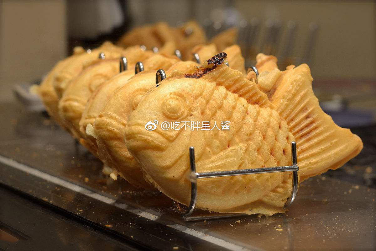 做法简单的日本街头小吃——鲷鱼烧,虏获了很多少女心