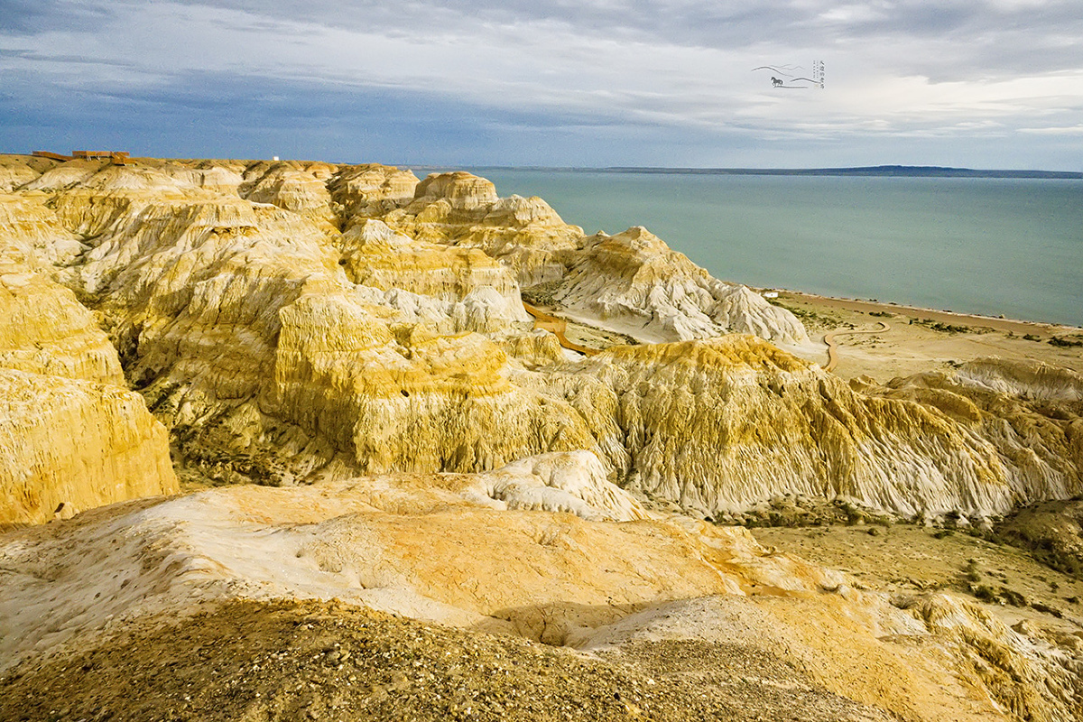 新疆福海水上雅丹中国图库tukuchina微相册