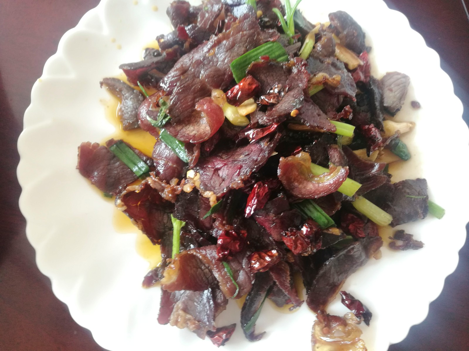 炒牛干巴,这个菜,味道很不错,牛干巴越嚼越香.不说了,口水开始流了.