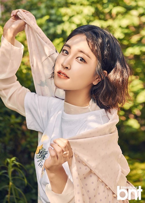 韩国女艺人朴敏智最新时装杂志写真曝光