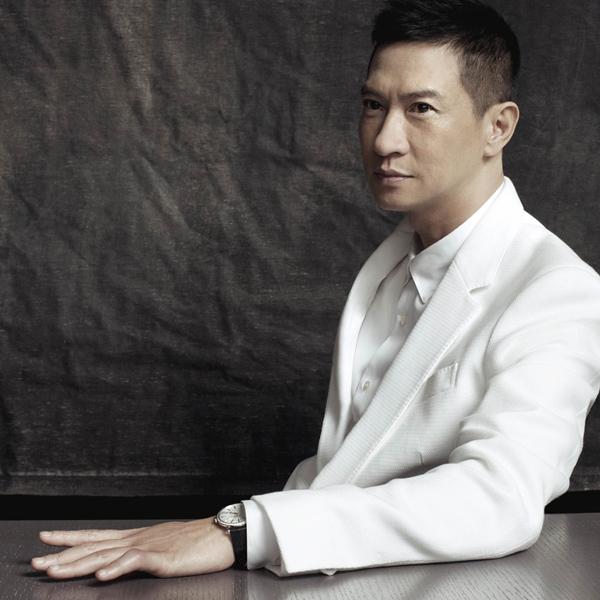 张家辉现场再现"渣渣辉"台词,鲁豫笑弯了腰,港普真的很搞笑