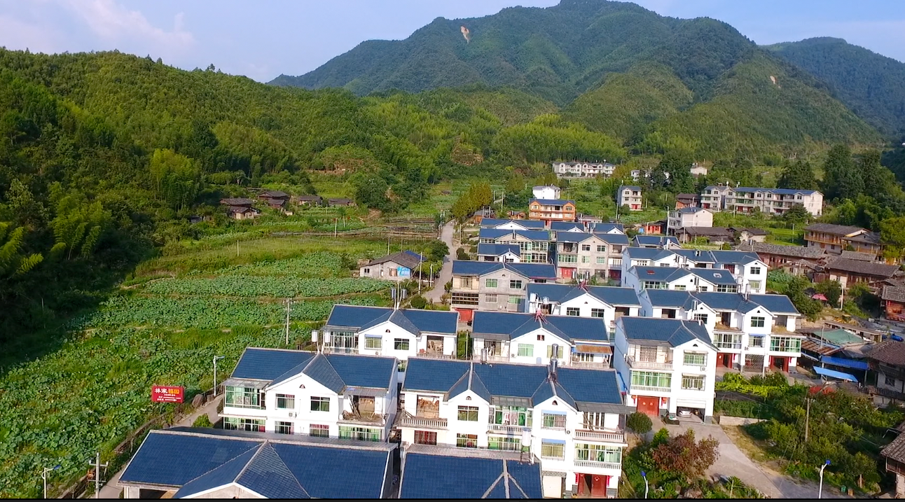 看福建的新农村建设,住在城市的都想搬回去住,实拍美丽高峰村