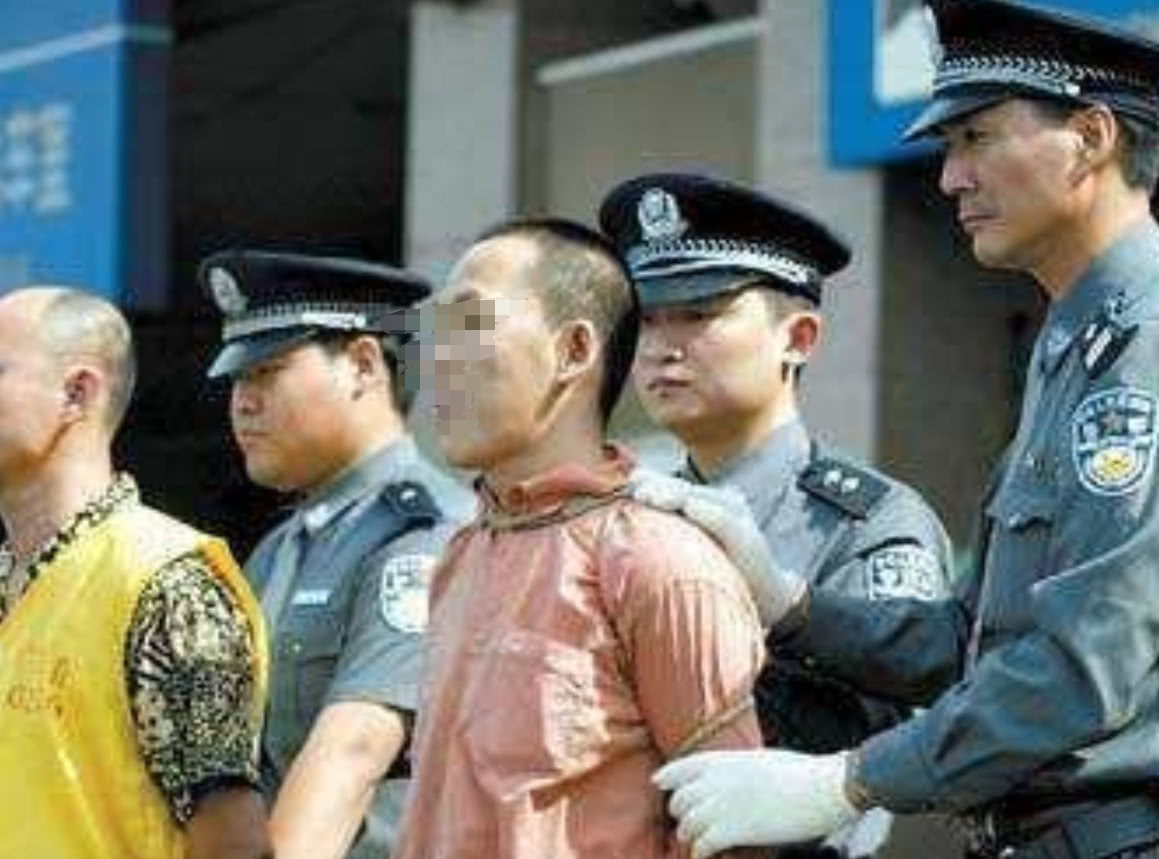 如果死刑犯在执行死刑前心脏病突发,还要不要抢救?今天涨知识了