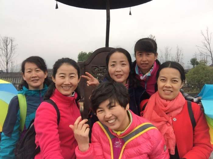 周末美女小编去汉中勉县欣赏油菜花