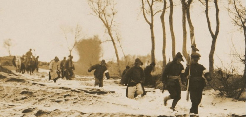 老照片: 1920年代东北土匪真实生活, 残忍不睹