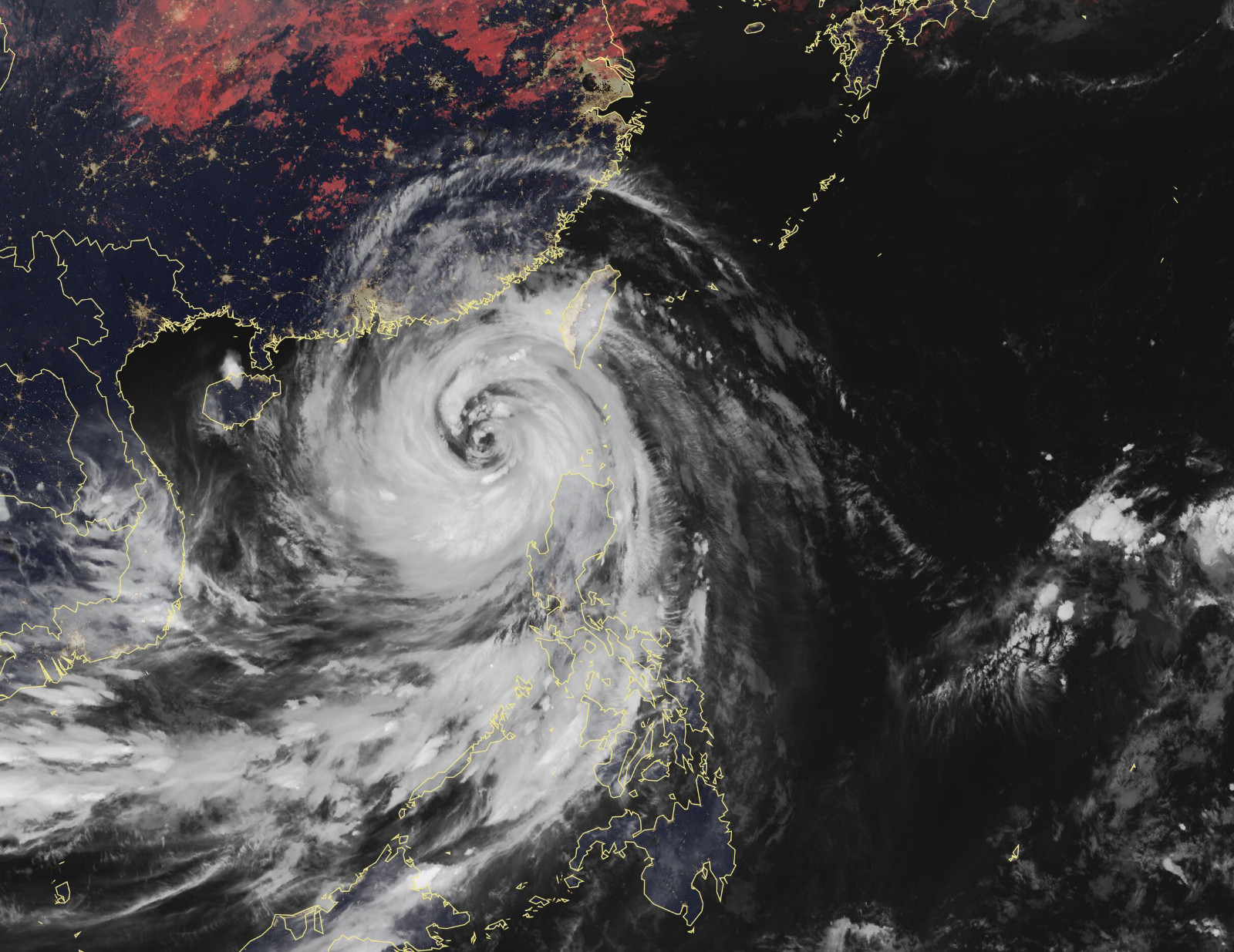 超强台风“利奇马”登陆，直击各地“风雨交加”|界面新闻 · 图片