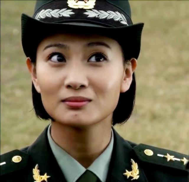 被称最美警花,出演过《我是特种兵》,网友:生活照原来这么美!