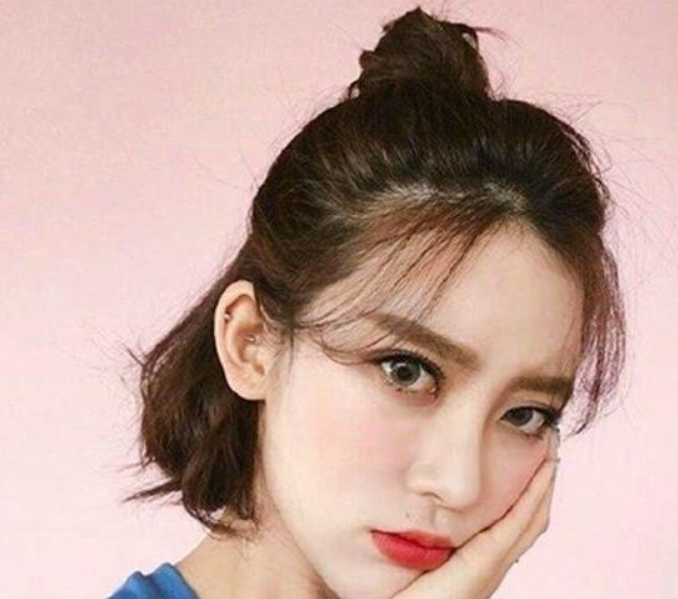 超减龄的波波头扎发看上去像个小精灵扎成高耸半丸子头是卡哇伊