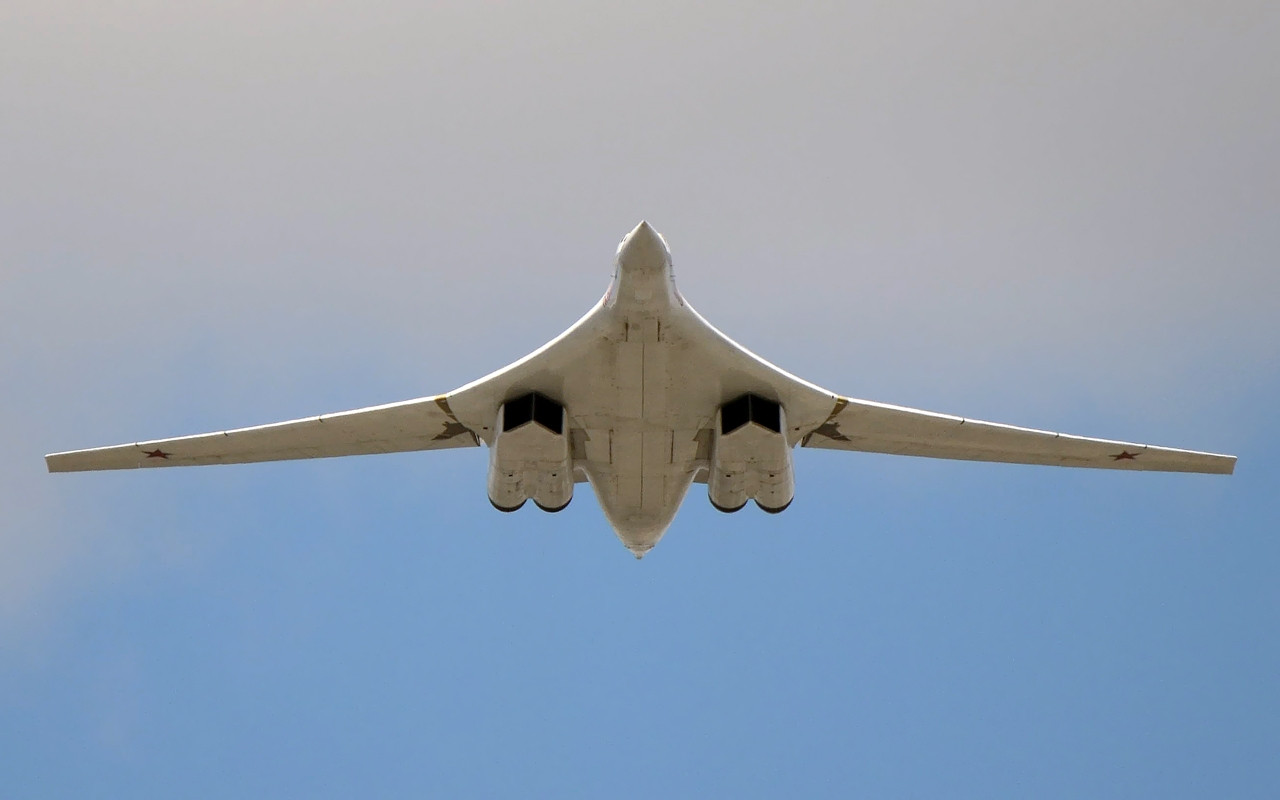 圖160型戰略轟炸機是俄羅斯空天軍目前最為先進的戰略轟炸機了