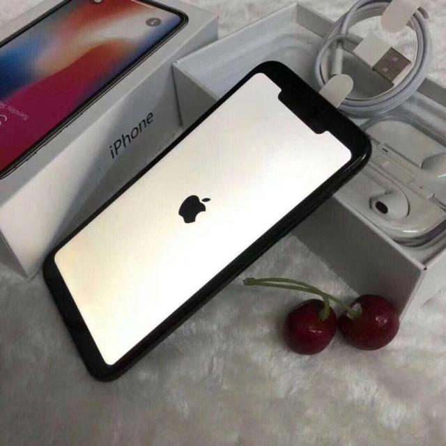 不懂手机的人可能会被迷惑,但是看过iphone x真机再看看这个明