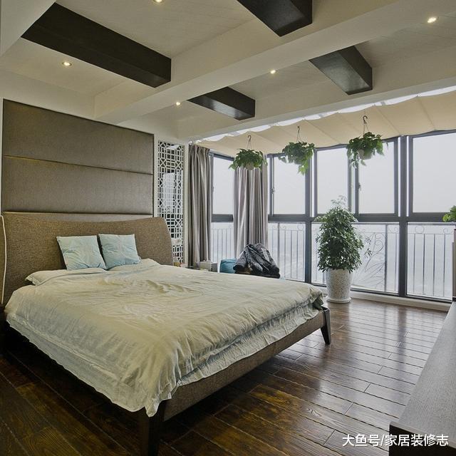 老婆不听劝非要买复式, 卧室大横梁, 卫生间里放电视, 你都没见过