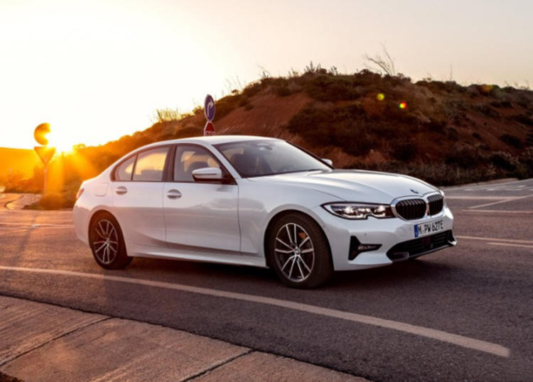 插混版宝马,加速6秒,油耗1.7,纯电续航60公里