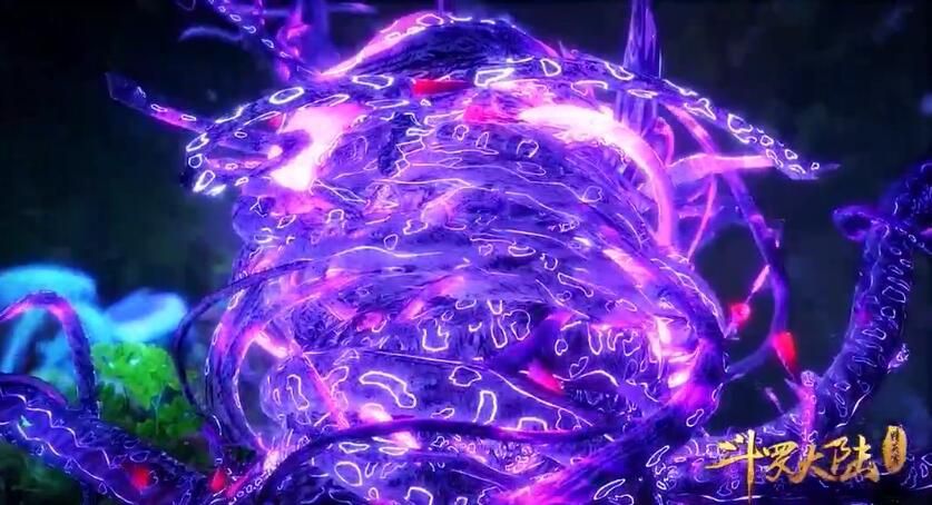 八蛛矛的属性加成令唐三打败无数敌人,最终在唐三成就神袛时,更是进化