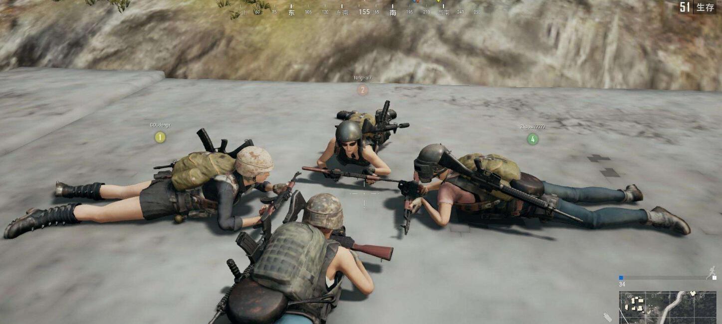 普通玩家苦苦专研,好不容易才能吃鸡,而职业战队,却能够在游戏里玩出