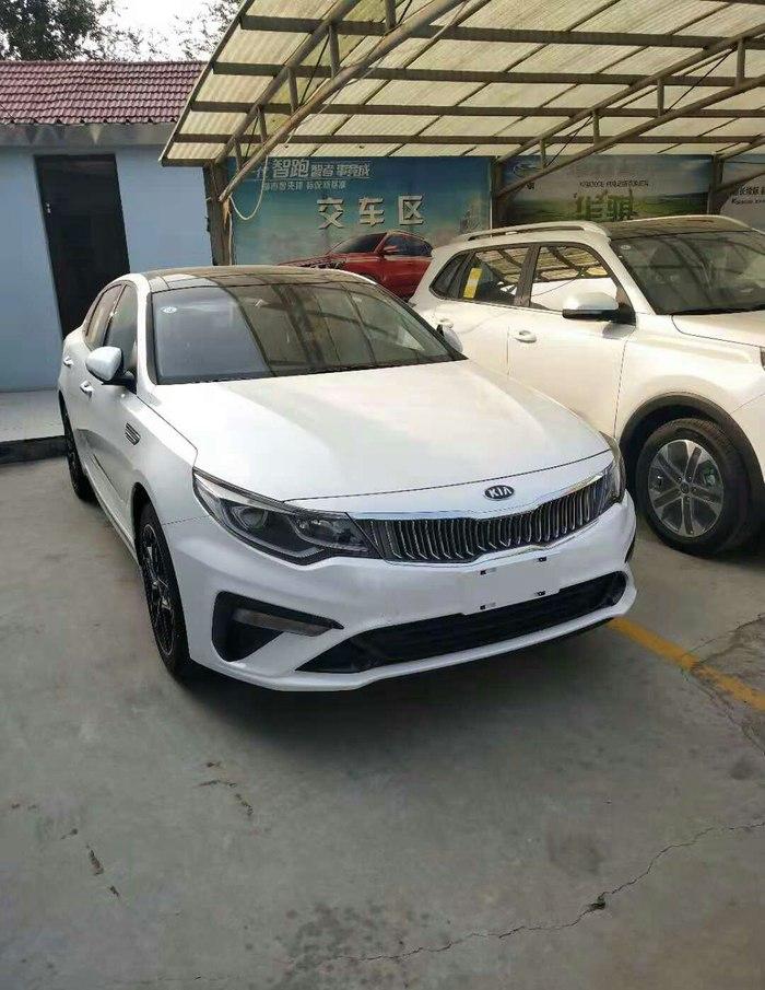 国内首台白色2019款起亚k5到店,换装全新前脸, 吉利博瑞压力大了