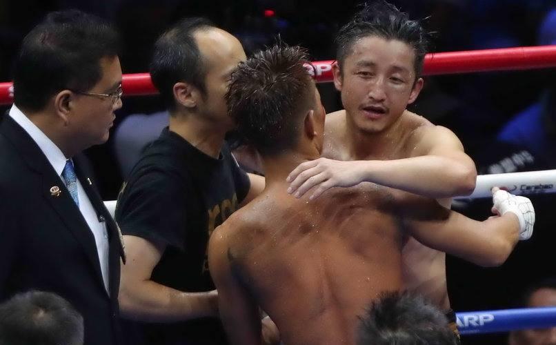 邹市明爆冷被日本选手tko 全程游走被木村翔追打