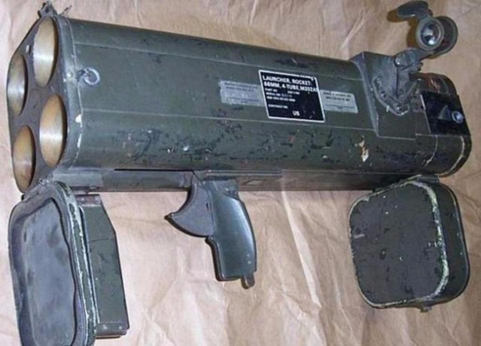 武器教学片的内容,在步兵袭击敌方炮兵阵地和铁路线时,可以用铝热剂