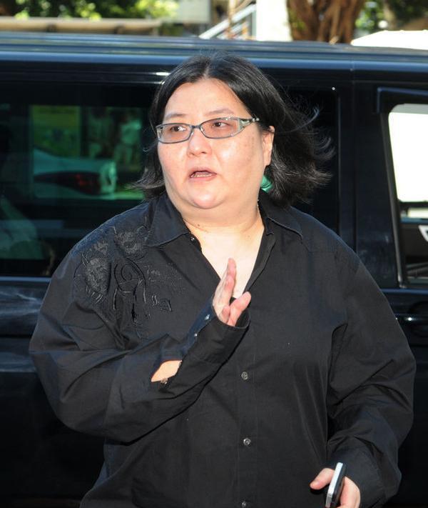 邱黎宽,宽姐.带过王菲,那英,圈内的大姐大啊!