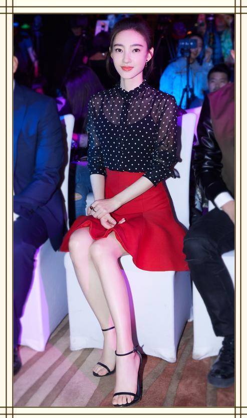 王丽坤脸没法看了!脸又僵又肿简直了,才33岁就整容后遗症明显了