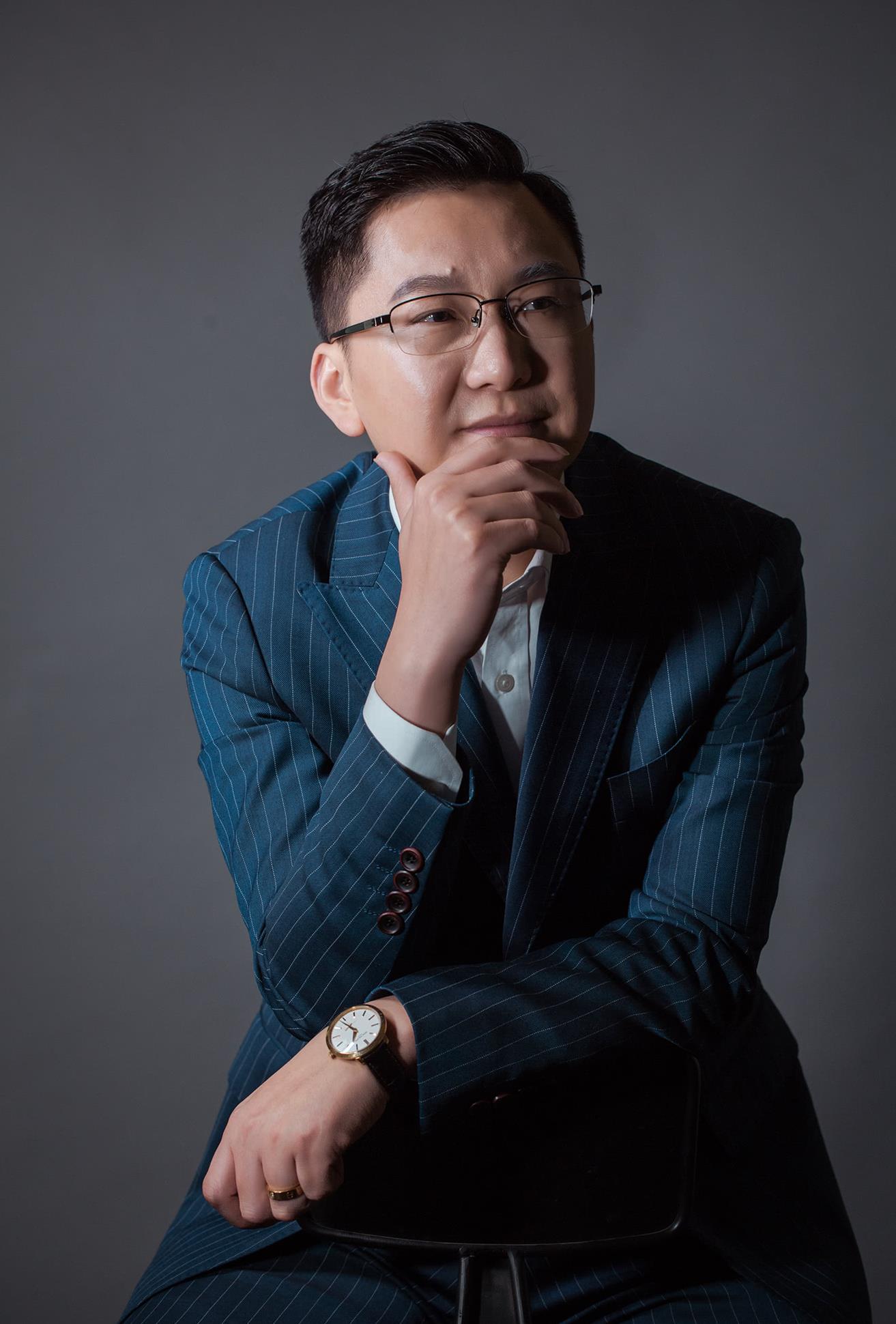 华语流行音乐著名男歌手,音乐出品人卞洪强最新专辑发行