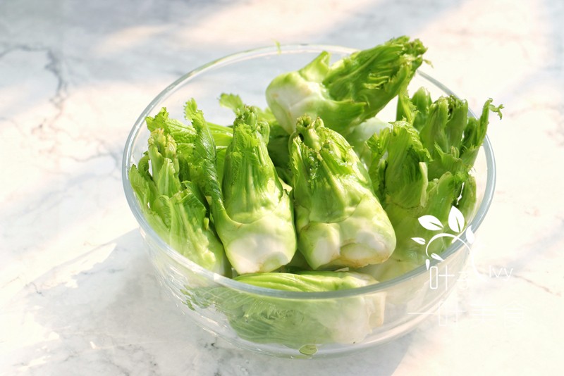 这汤没放肉,5分钟煮好,又鲜又甜,还祛湿,春天要多吃|娃娃菜|儿菜|鱼丸