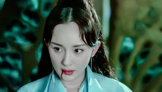 嘴角流血的8位古装美人,个个唯美动人,但我只服狼狈的赵丽颖