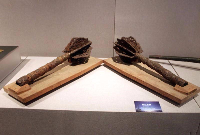 武将大比较:用的兵器都是80斤,典韦和岳云谁武力更高