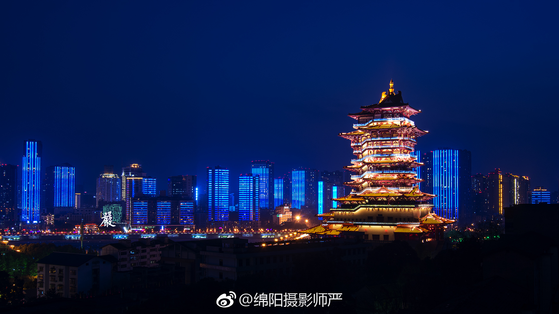 网红之城绵阳的标志建筑~越王楼多角度.拍摄