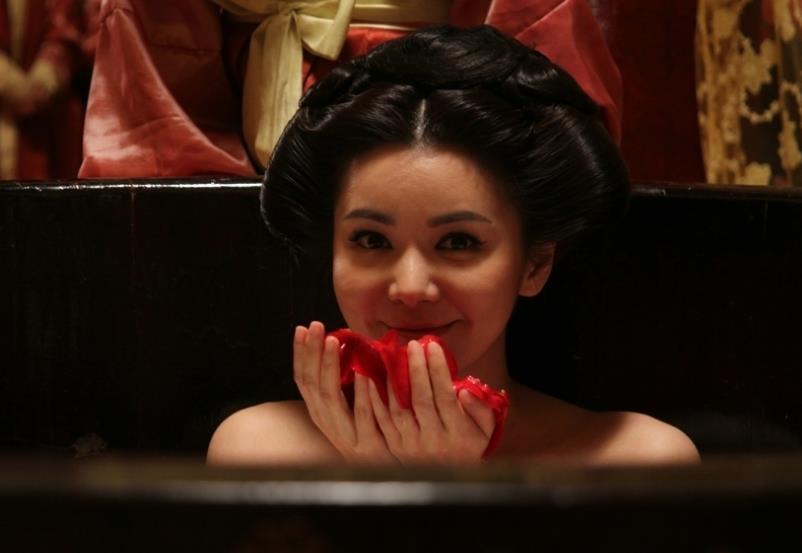 16岁生儿子, 被骂是妲己祸国殃民, 后被杨广所杀|妲己|张丽华|陈叔宝