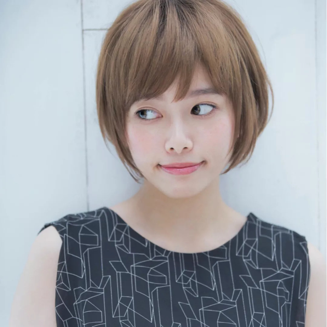 前下来很可爱78简单的短发有刘海的大人可爱的短发没有造型感的造型