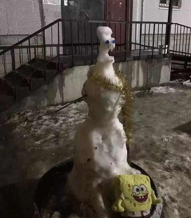 ▼ 雪人融化的时候相当惊悚