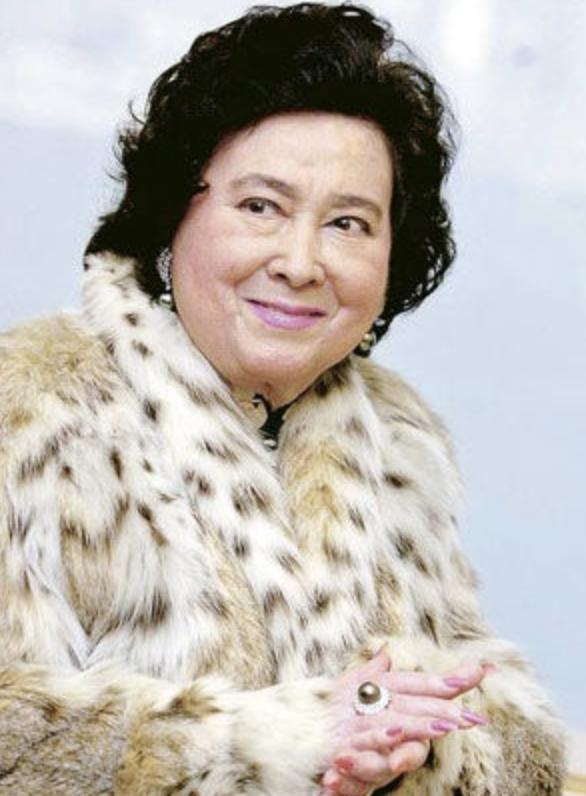 澳门第一美人何婉琪离世传奇一生与堂弟相恋生子争产最轰动